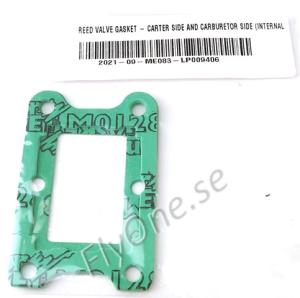ME083 REED VALVE GASKET - CARTER SIDE AND CARBURETOR SIDE (INTERNAL  PULSE CIRCUIT)