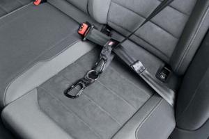 Universalfäste till bilsele, 12kN karbiner, 30 cm/38 mm, svart