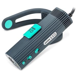 Artero Exo handsfree fön för hund och katt. Nackfön med två hastigheter, tre värmelägen och laserpekare