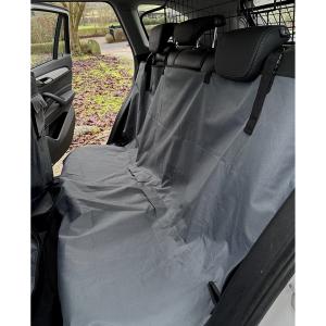 Baksätesskydd som täcker säte och baksida på framstolarna, grå med svarta detaljer. Delbart.