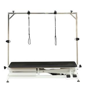 TE808 ECO White, elektriskt höj- och sänkbart trimbord. Vitt underrede och svart bordsskiva, H-galge medföljer. 105x60x29-107 cm