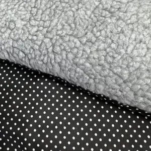 Hundfäll Favorit - grå teddy/svart med vita prickar - large