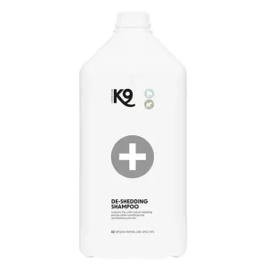 K9 Competition De-shedding schampo för fällande hundar. Underlättar pälsfällning. 2,7 liter.
