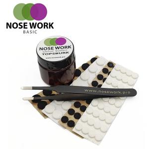 Nose Work Specialkit 3, innehåller pincett, burk med 40 st topshuvud och 96 st tassar/pads 10 mm.