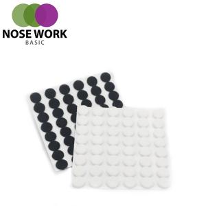 Nose Work Nordic självhäftande tassar/pads för doft 96 st, diameter 1 cm