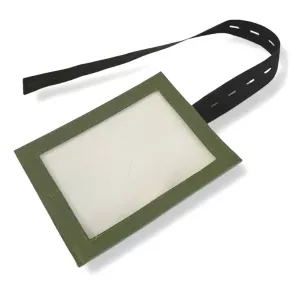 Nummerlappshållare konstläder - grön