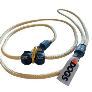 PAW of Sweden svensktillverkat utställningskoppel med dubbla stopp. 110 cm. Guld.