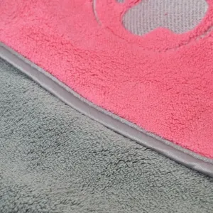 Show Tech+ Coral Fleece supermjuk och högabsorberande hundhandduk. Rosa. 56x90 cm.