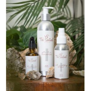 The Sentinel After Trim schampo, spray och Coat serum pälsserum för strävhåriga hundar.