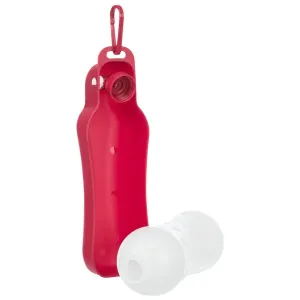 Trixie vattenflaska med röd drickskål Dog on Tour. Reseflaska för hund, rymmer 500 ml.