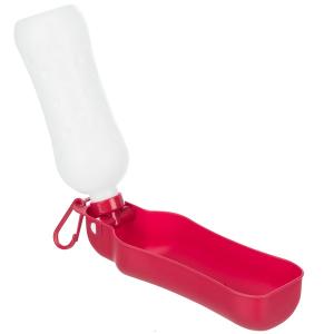 Trixie vattenflaska med röd drickskål Dog on Tour. Reseflaska för hund, rymmer 500 ml.