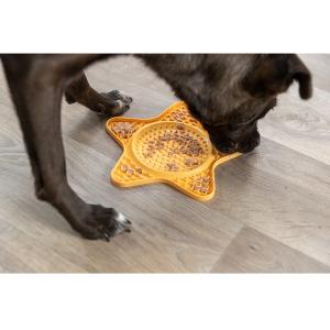 Trixie Lick'n'snack gul aktiveringplatta. Stjärnformad slickplatta för hund. 23,5 cm