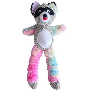 Hundleksak tvättbjörn, mjuk plysch i regnbågens färger. Längd ca 40 cm, med pipljud.