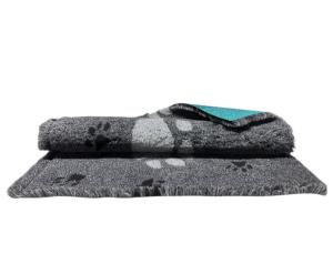 Vetbed hundfäll Bigfoot grå med ljusgrå stora tassar, grön baksida