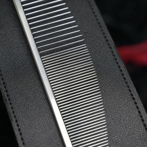 Yento Ambition Moonshine halvmåneformad kam för hund och katt. 16,5 cm.