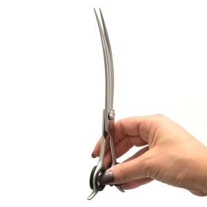 Yento Tanto böjd sax, med ergonomiskt grepp och dubbla fingerstöd. 8,5 tum.