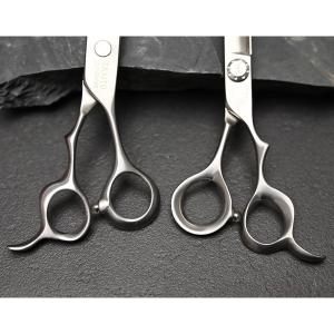 Yento Tanto rak hundsax med unikt, ergonomiskt fingergrepp.