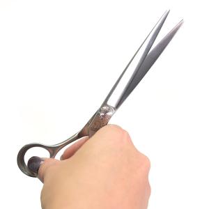 Yento Tanto rak hundsax med unikt, ergonomiskt fingergrepp. 7 tum.