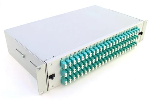 ODF fiberpanel 2U med LC Adapter Pigtails