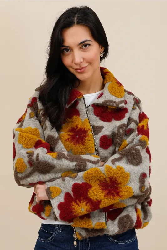 Short wool jacket