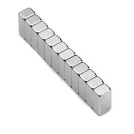 Disc Magnet block 8x4 mm, höjd 3 mm (5st) Nickelpläterad 900g styrka