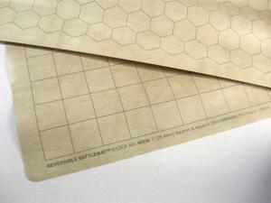 Reversible Battlemat 1inch squares and 1 inch hexes (23,5 x 26 inch)