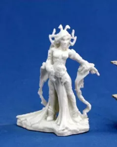 Shaeress, Dark Elf Queen (sculpted by Werner Klocke)