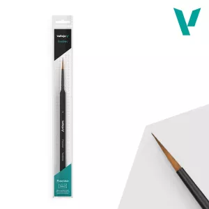 Vallejo Brush: Precision Series round synthetic hair triangular handle No. 3