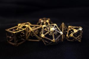 Hollow Dragons- Gold Metal Dice RPG Set (7 tärningar)