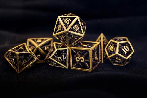 Hollow Swords- Gold Metal Dice RPG Set (7 tärningar)
