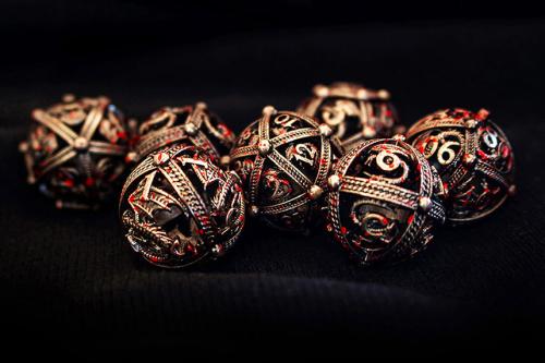 Hollow Bloody Dragon- Silver Metal Dice RPG Set (7 tärningar)