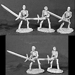 Skeletons With Two Handed Swords (5)