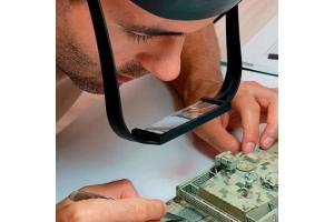 Vallejo Lightweight headband magnifier with 4 Lenses