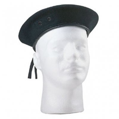 Max Fuchs Commando Basker