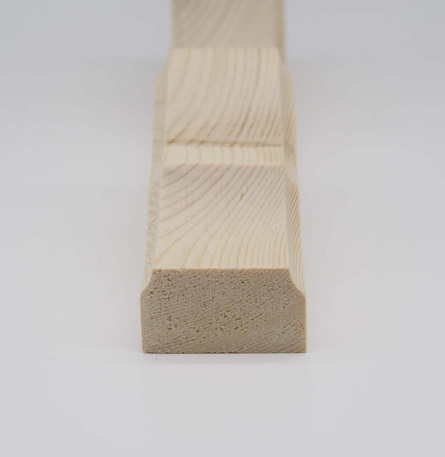 Wooden window moulding Gaveldekor