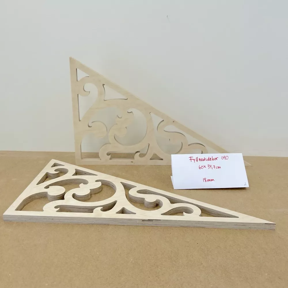 Gable infill 090 - 60 x 34,7 cm, thickness 18 mm