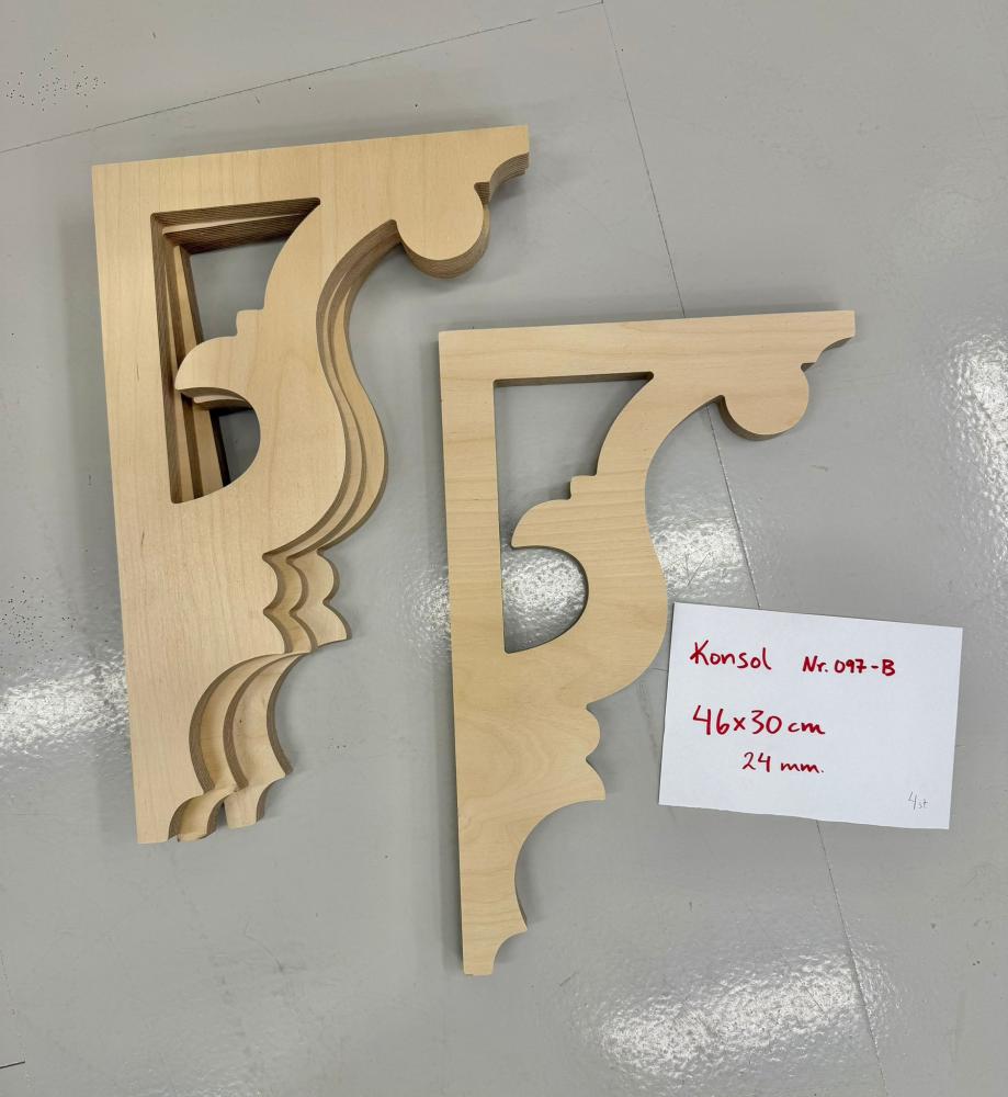 Wooden Victorian Bracket - No. 097-B 30x46cm Birch 24mm OUTLET