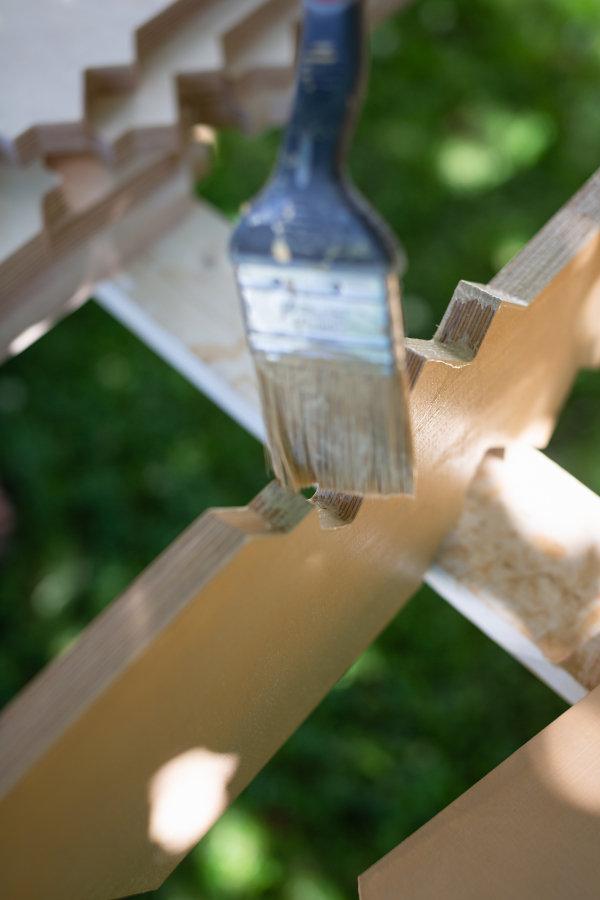 Inspiration av att måla räckesribba och staket från Gaveldekor