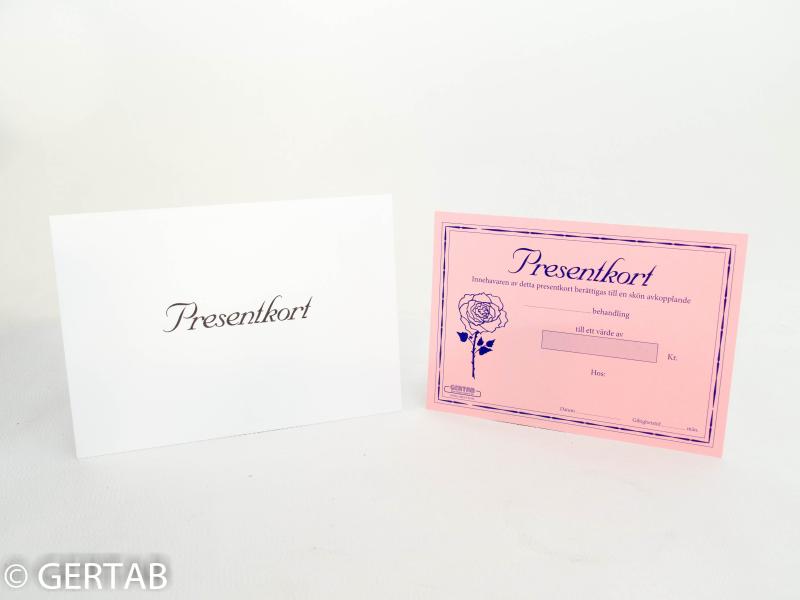 Presentkort med kuvert 50 st rosa blomma