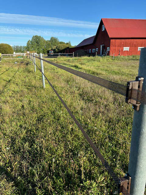 Stolpar av återvunnen plast