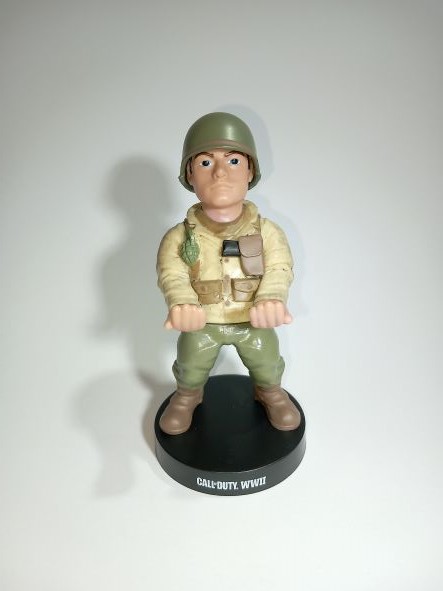 Call of duty WWII Officer Limited edition Mini-cable guy