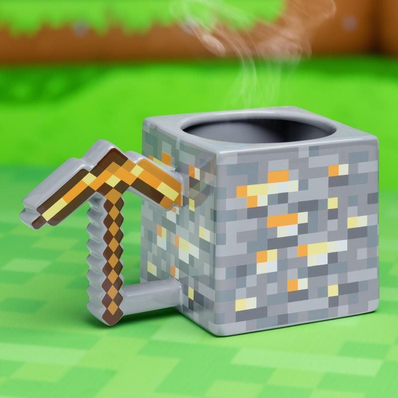 Minecraft - Gold Pickaxe Mug