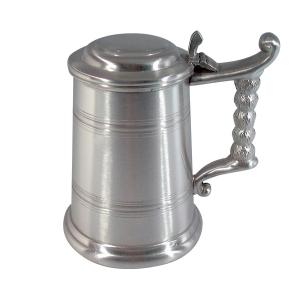 Sejdel av tenn med dekorerat handtag gravyrbar