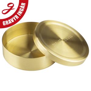 Snusdosa mässing fri gravyr ingår