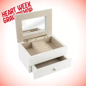 Smyckeskrin trä vitt - Heart Week