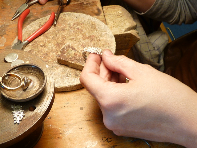 Slipning av X armband