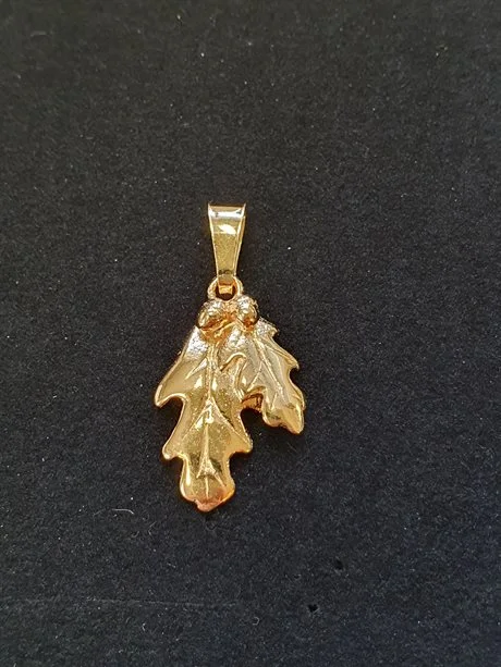 Ek hänge 18K
