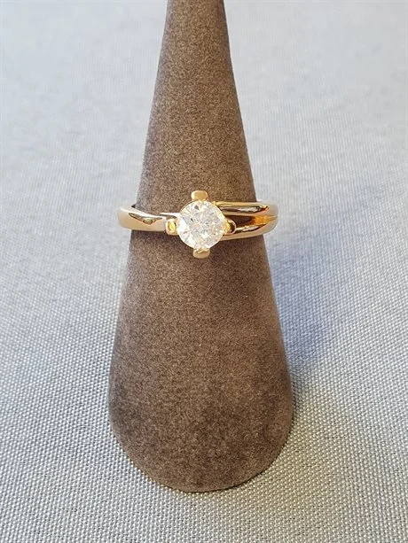 Guldring med cz 18K 180786R