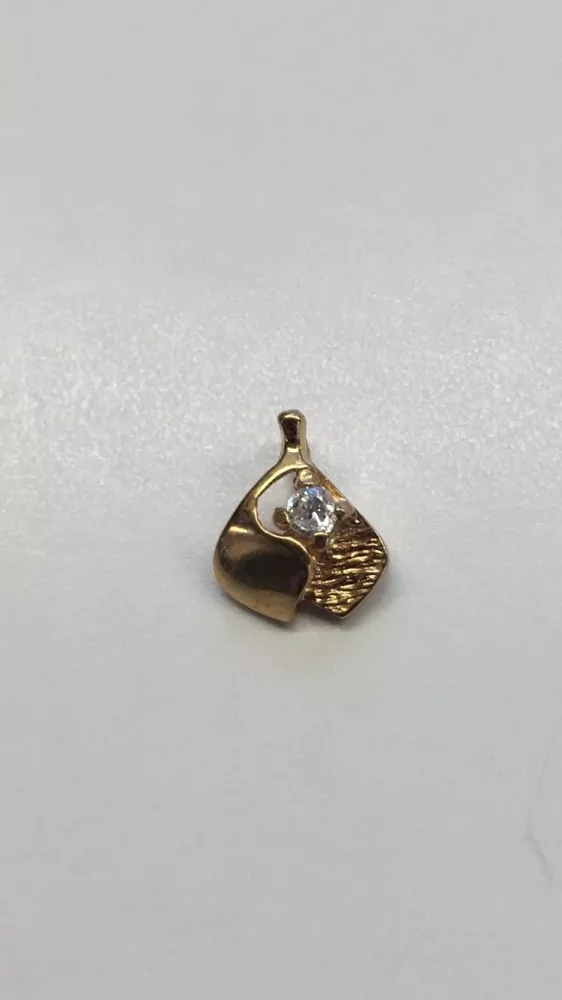 Hängsmycke 18K guld 180537H