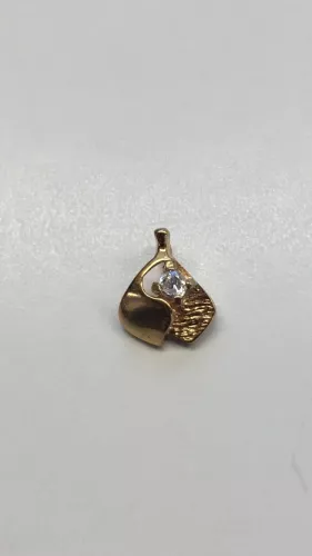 Hängsmycke 18K guld 180537H
